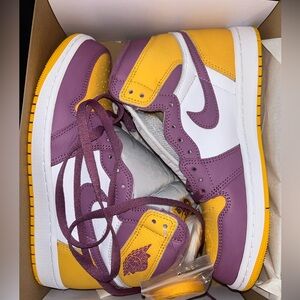 Air Jordan 1 retro high OG university sneakers